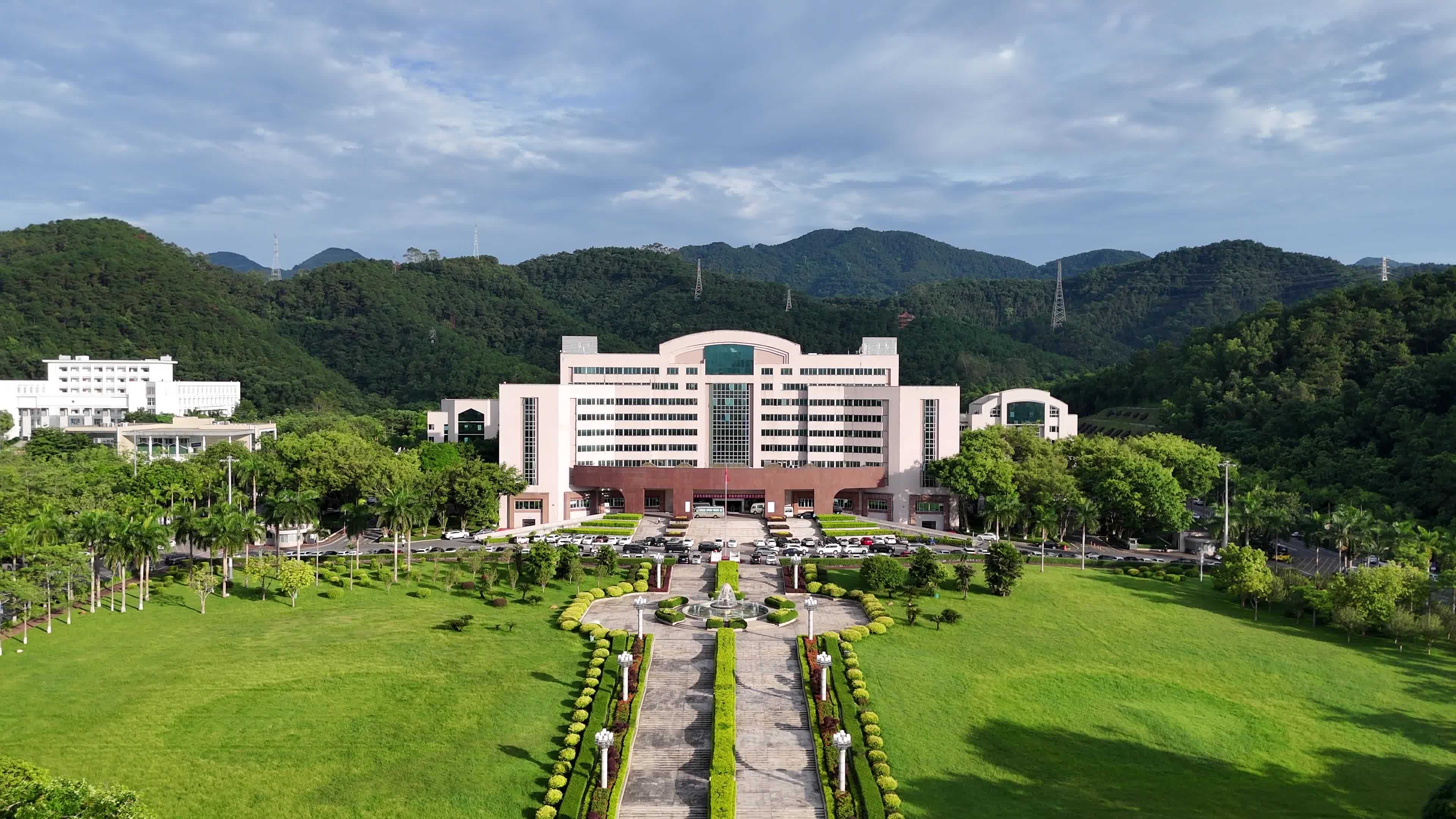 廣東省云浮市政府辦公樓空調(diào)節(jié)能改造項(xiàng)目